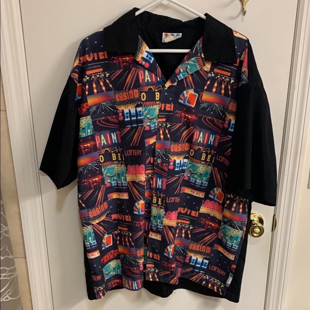 Vintage Colorful Casino-Themed Men's Shirt in size X-LARGE